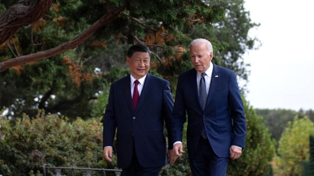 习近平忙到忘了妻子生日 幸得同天生日拜登提醒