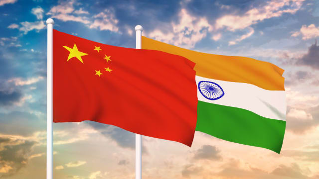 印度和中国同意恢复暂停了近五年的两国直航班机