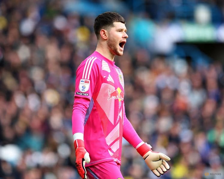 Arsenal sign former Leeds goalkeeper Meslier on free transfer