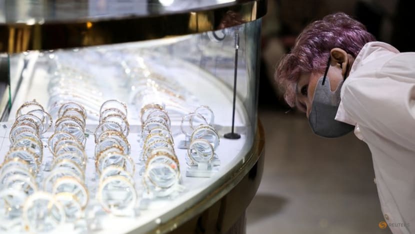 Indonesians rush to gold as rupiah and stocks plunge amid US tariff worries