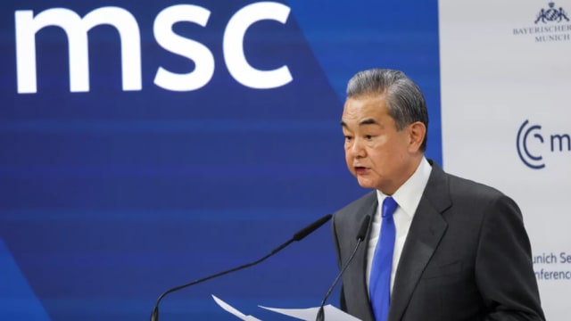 王毅：若美国执意打压中国 中方别无选择奉陪到底