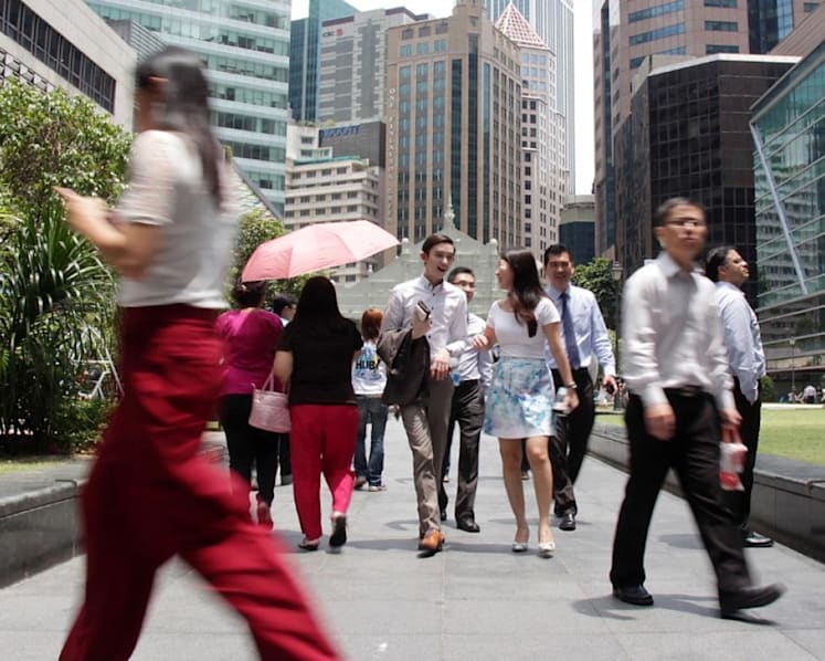 Total employment grows for first time after 4 straight quarterly declines, jobless rate eases but still elevated: MOM