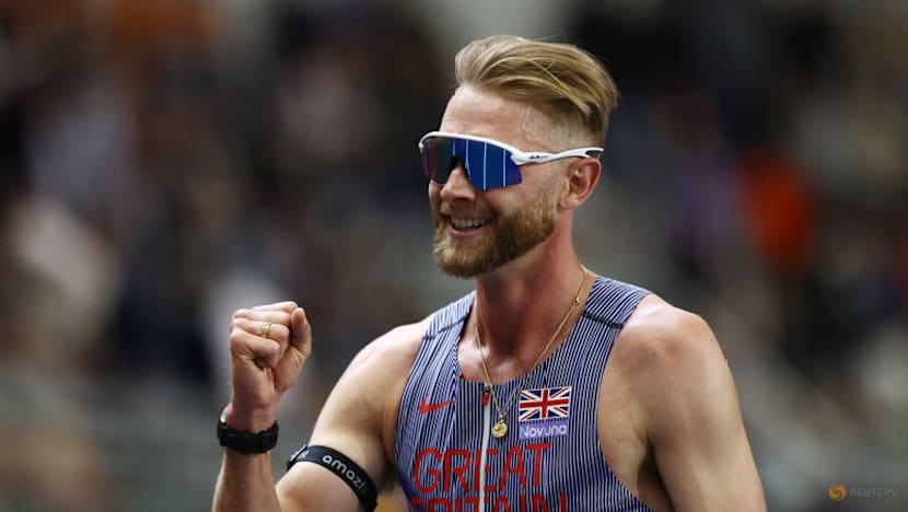 Kerr regains world indoor 3,000m gold medal in Poland