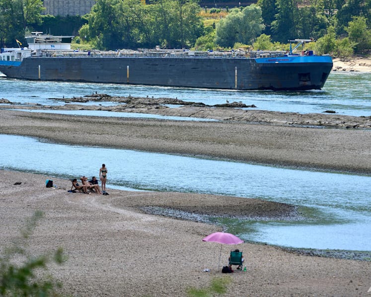 Commentary: Another critical oil waterway is about to close