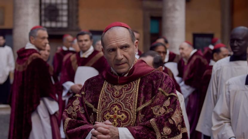 Sinopsis film Conclave: Perang politik takhta suci Vatikan