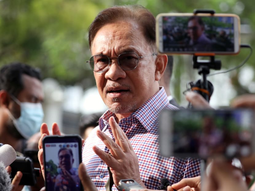 Opposition leader Anwar Ibrahim rebutted Dr Mahathir’s view that he was a nobody with no experience when he first took up a government post, citing his credentials in world youth organisations and in Angkatan Belia Islam.