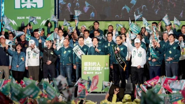 民进党宜兰造势2万人力挺 赖清德批蓝白走回亲中老路