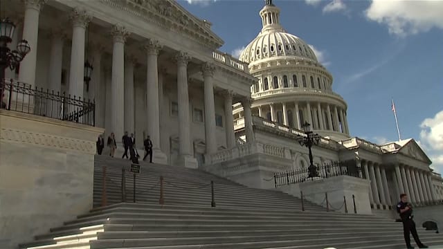 特朗普：若停摆持续 将削减民主党项目并大规模裁员