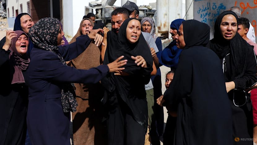 Gazans face new dilemma as Israeli forces advance
