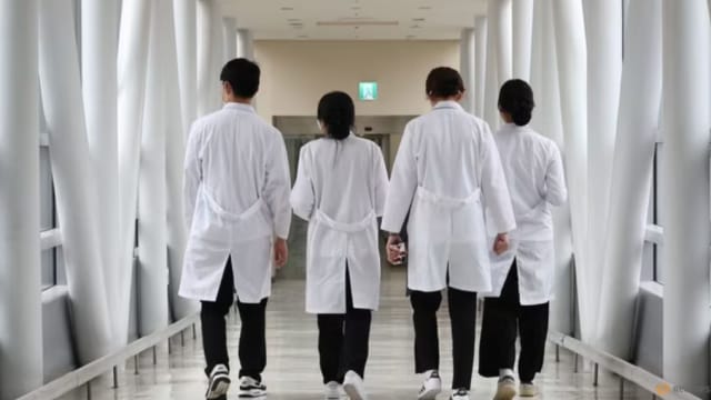 韩国医学院明年招生规模回调至原水平