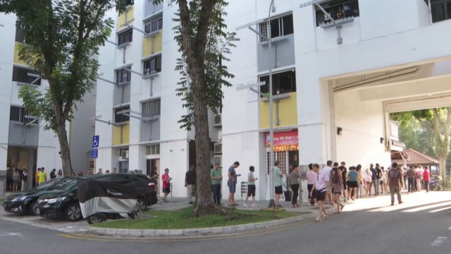 1200万红包多多今晚开彩 旺地投注站外现人龙