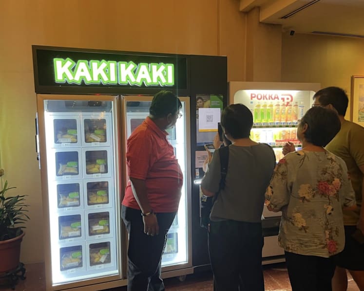 There will be a durian vending machine at Tampines MRT station from late January