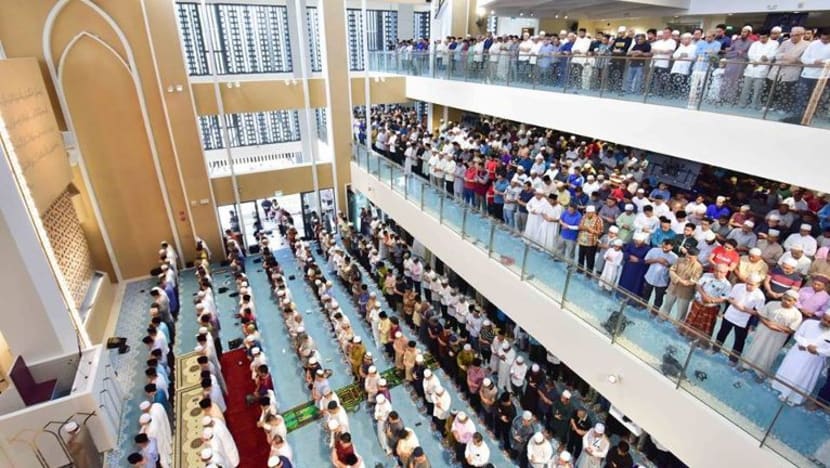Mufti Negara sampaikan pesanan khas selepas azan subuh; Masagos berharap umat Islam S'pura terus beri sokongan padu