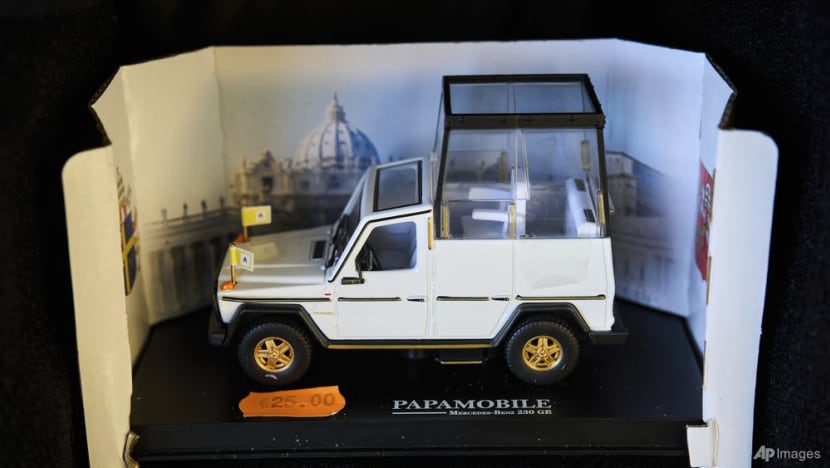 Pope Francis's popemobile set to become health clinic for Gaza children Pope Francis's popemobile set to become health clinic for Gaza children