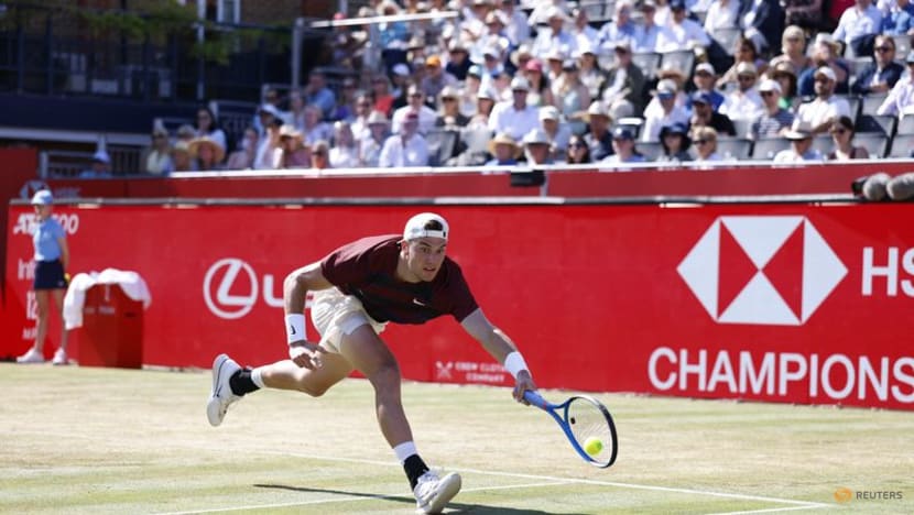 Draper revs up for Wimbledon with tough win over Popyrin at Queen's