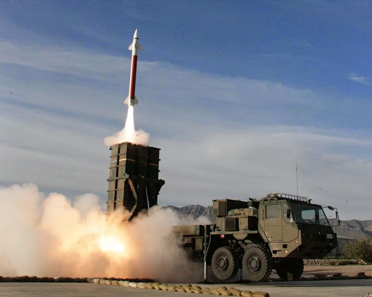 Japan weighing missile export to Philippines, a move that could test its strained ties with China