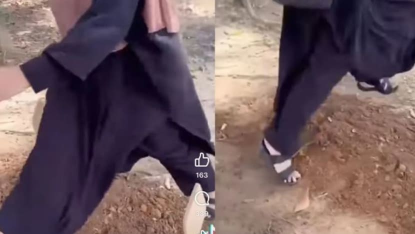 Tindakan 2 wanita langkah kubur di Malaysia dirujuk kepada JAKIM, Jabatan Mufti Tindakan 2 wanita langkah kubur di Malaysia dirujuk kepada JAKIM, Jabatan Mufti