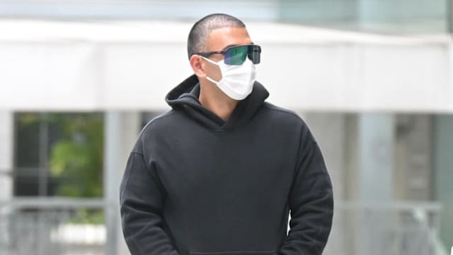 吸食含毒电子烟及持致幻蘑菇巧克力 美国男判监逾一年