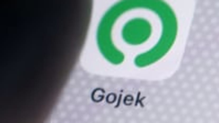 Gojek to introduce temporary flat fee on trips to help drivers cope with rising fuel costs
