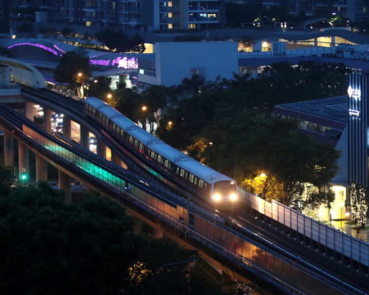 SMRT driver involved in lightning incident discharged