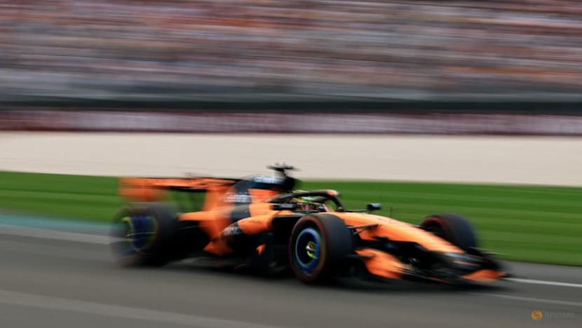 McLaren's Piastri crashes out before Australian Grand Prix