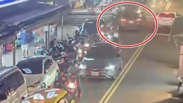 台少年无照撞车夺三命一案 同学入镜“嘻笑比YA”遭骂翻