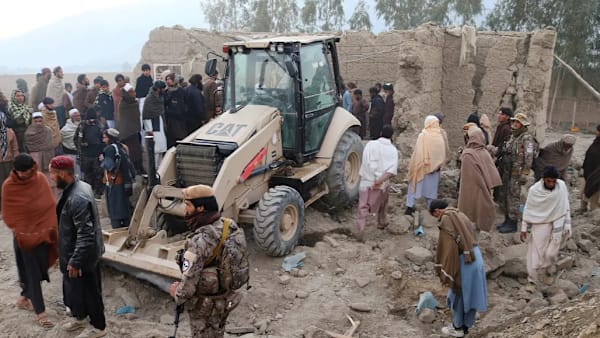 Afghanistan lancar serangan balas terhadap Pakistan: Taliban