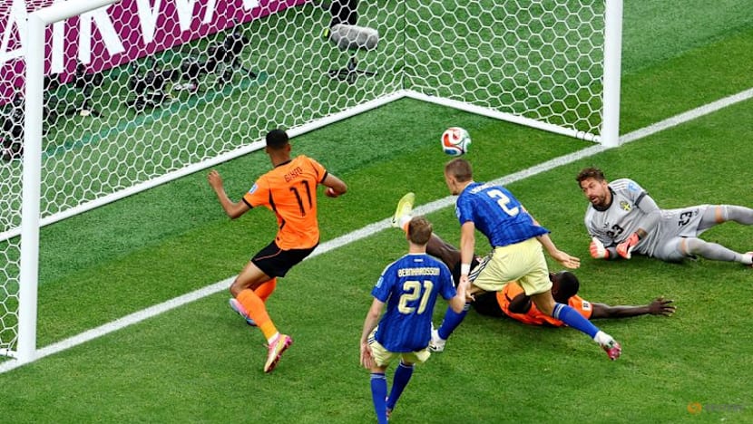 Brobbey, Gakpo double delight as slick Netherlands dismantle Sweden