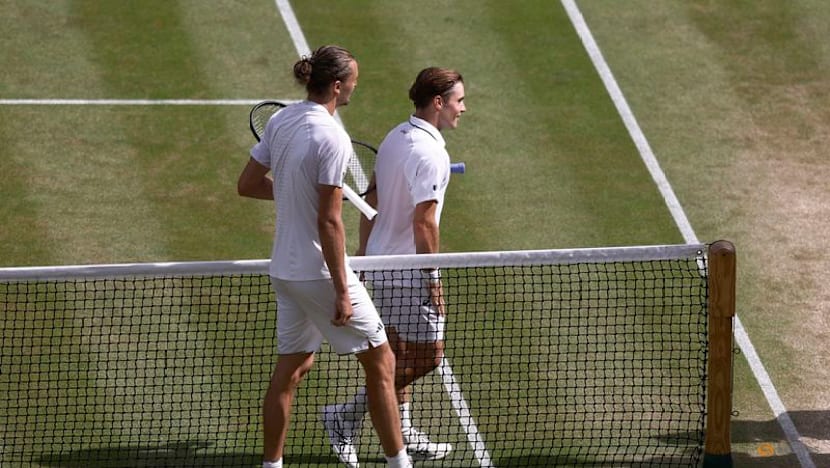 Ruthless Zverev spoils Fery's Wimbledon dream to power into final