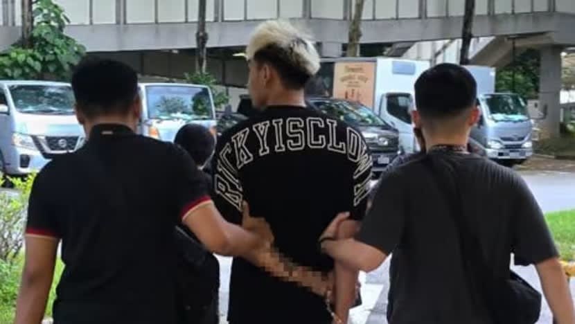 Lelaki 15 tahun, ibu dan bapa tiri antara lebih 100 diberkas dalam serbuan dadah