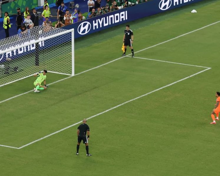 Dutch players suffer online racist abuse after shootout loss to Morocco
