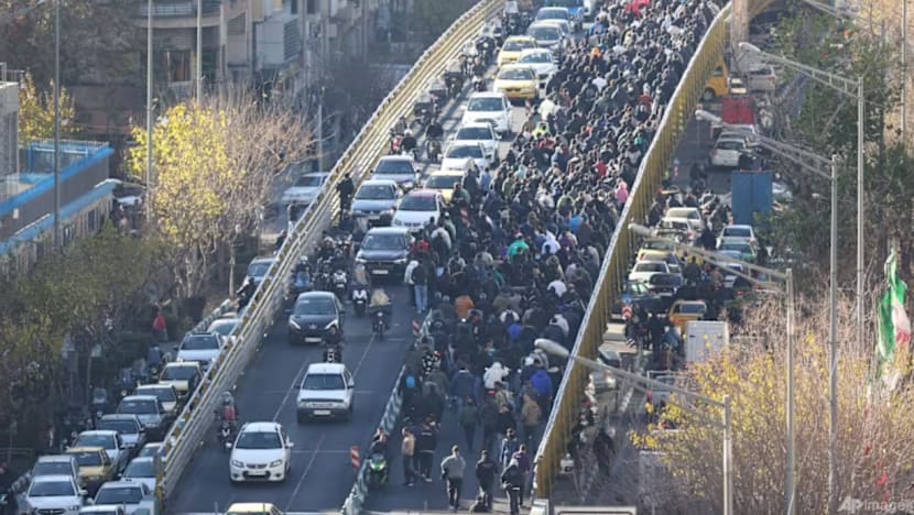 jelasBERITA: Apa yang perlu diketahui berhubung tunjuk perasaan yang sedang membelenggu Iran? 