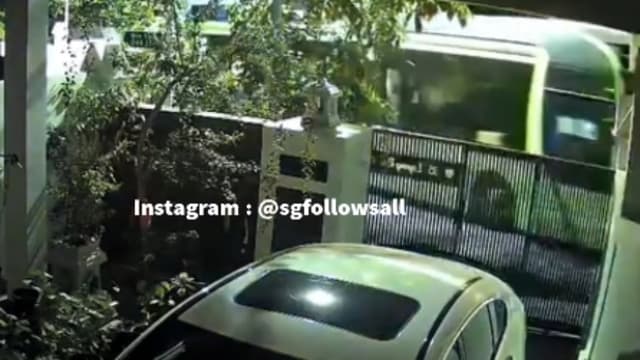 巴士误闯罗央私宅区刮车后驶离 70岁司机助查