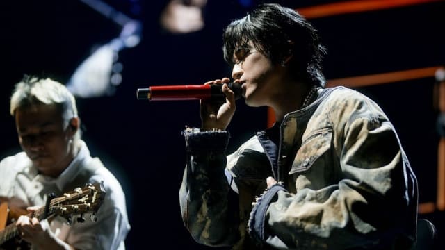 SHOU娄峻硕狮城开唱　五坚情邱锋泽竟来“砸场”？！
