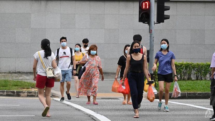 COVID-19 cases in Singapore fall for second straight day with 2,057 infections, 6 more deaths reported COVID-19 cases in Singapore fall for second straight day with 2,057 infections, 6 more deaths reported