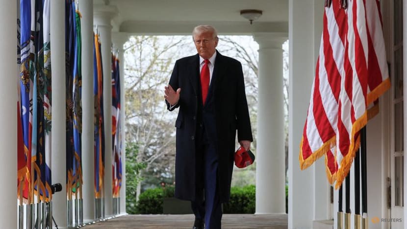Oil prices fall into negative territory as Trump announces new tariffs Oil prices fall into negative territory as Trump announces new tariffs