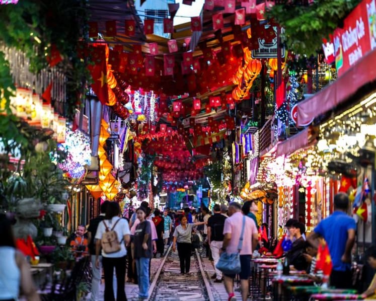 Vietnam maintains 2026 GDP target despite trade deficit, inflation pressure 