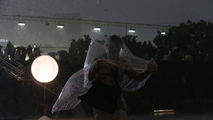 Singapore F1 night race 2022: Wet weather brings thrills and spills, fails to dampen fans' spirits
