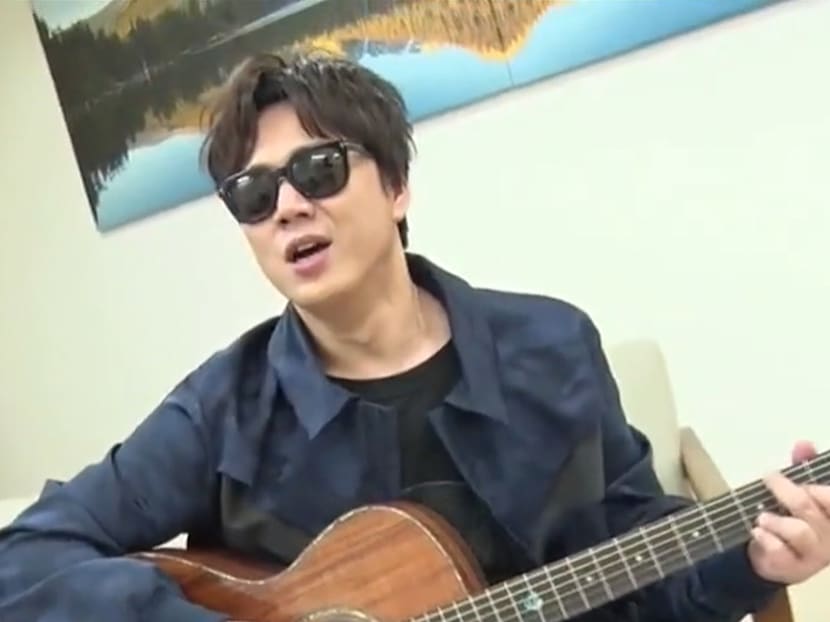 Visually Impaired Taiwanese Singer Hsiao Huang-Chi Says He Picks Property By Smelling Them