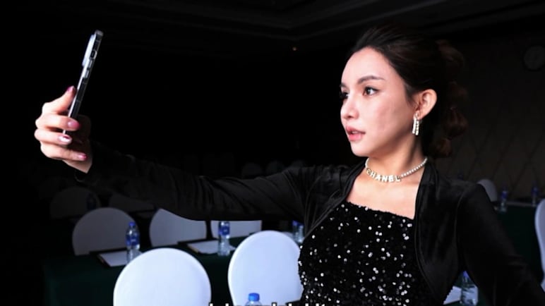 Undercover Asia - Obsesi Kecantikan