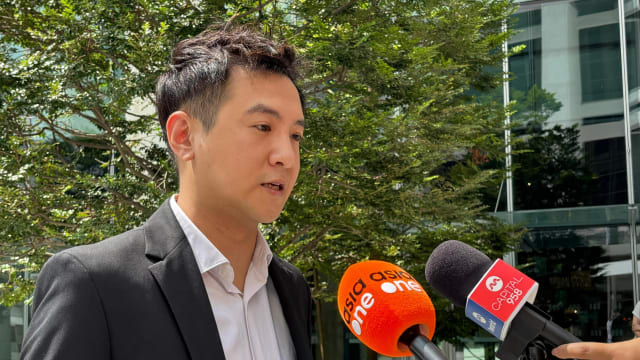 方威捷报到国家法院入狱服刑，盼被给予重生机会