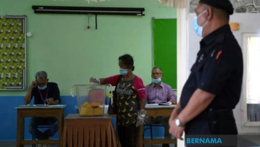 Lebih 500 pegawai polis pantau proses penamaan calon PRK Slim Lebih 500 pegawai polis pantau proses penamaan calon PRK Slim