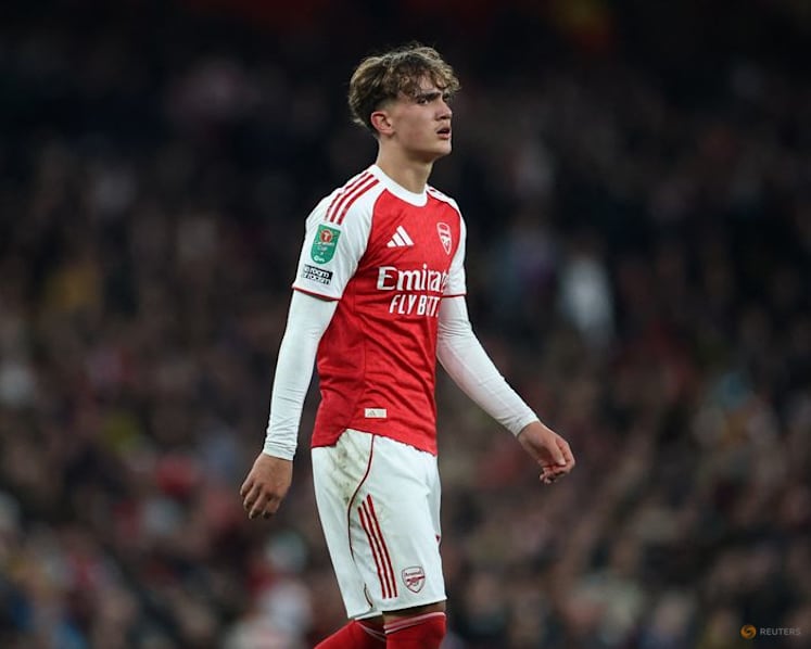 Dowman, 15, becomes Arsenal's youngest ever starter