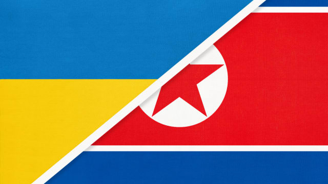 乌克兰擒获两名朝鲜士兵进行问话