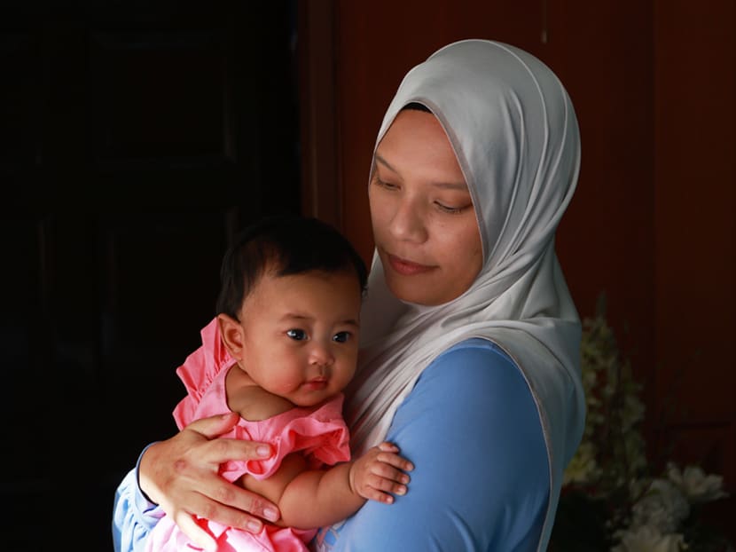 ‘Feeling like a failure’: Mums tell how pressure to breastfeed led to anxiety, depression ‘Feeling like a failure’: Mums tell how pressure to breastfeed led to anxiety, depression