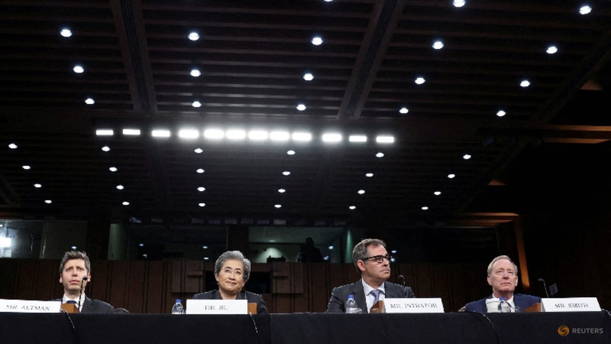 US senators weigh requiring AI giants to commit to preventing catastrophe