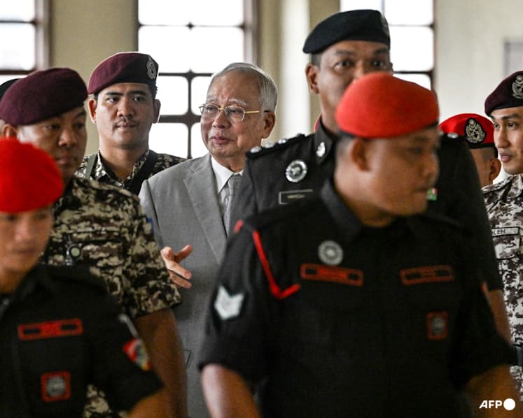 Malaysia’s top court rejects Najib’s bid to block AGC’s appeal on house arrest royal addendum order