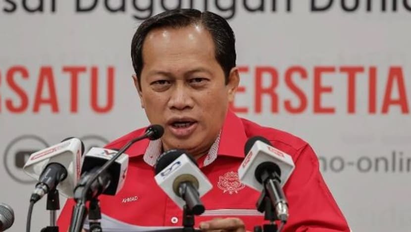 UMNO ulangi komitmen sokong Anwar Ibrahim sebagai PM M'sia hingga akhir penggal UMNO ulangi komitmen sokong Anwar Ibrahim sebagai PM M'sia hingga akhir penggal