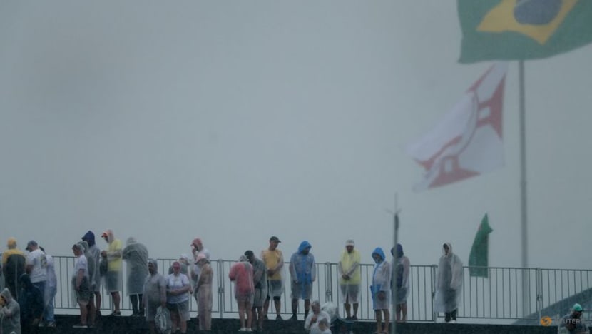 Sao Paulo GP qualifying postponed to Sunday due to rain Sao Paulo GP qualifying postponed to Sunday due to rain