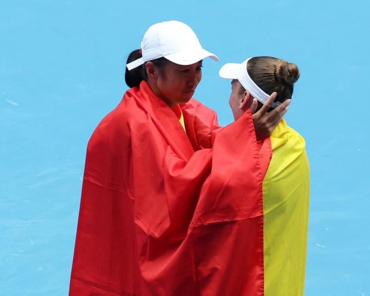 Mertens and Zhang win Australian Open women's doubles crown